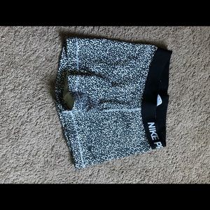 Spotted black and white spandex